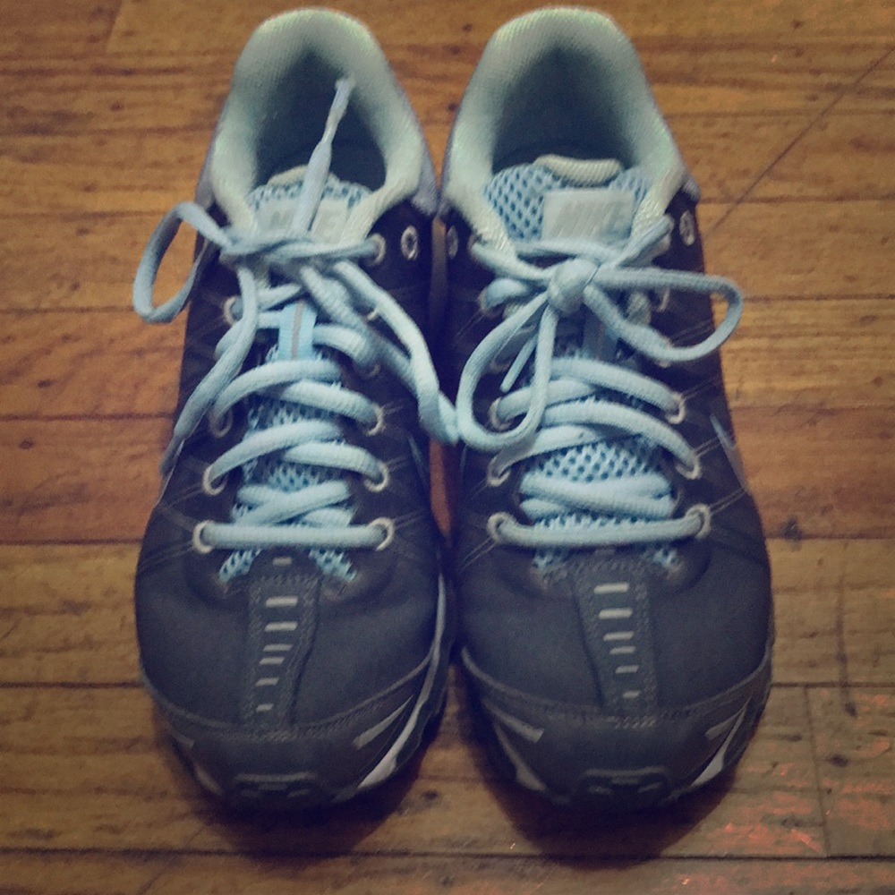 Women’s Nike Max athletic shoes!